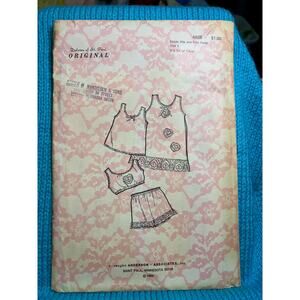 Delores of st. Paul Pattern childs slip petti pants shorts 1960s size 4